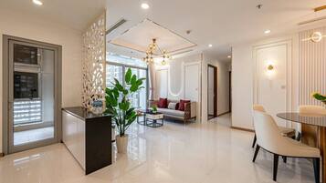 Exclusive Apartment | Individually decorated, individually furnished, desk, laptop workspace