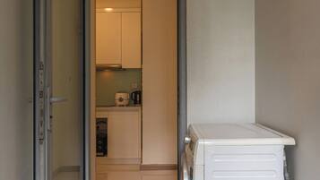 Junior Apartment | Laundry