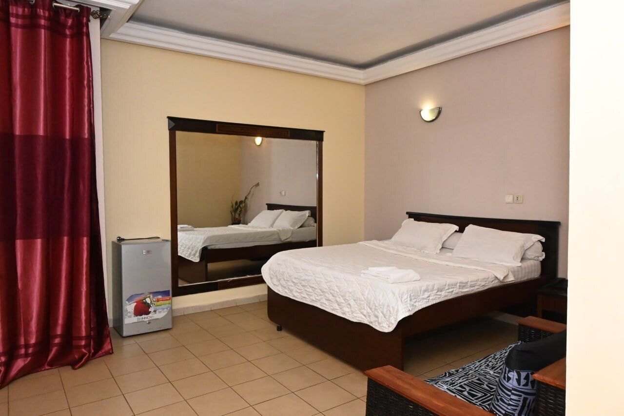 Chambre Double Confort, balcon | Literie de qualité supérieure, Wi-Fi gratuit, draps fournis