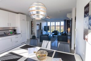 Dining - Arkonablick EG in the two-family house, first row to the sea. Dogs allowed. (Glowe)