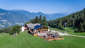 Exterior - Apartment 'Ban Rutzner Trametsch' with Mountain View, Shared Terrace and Wi-Fi (SantʼAndrea in Monte)