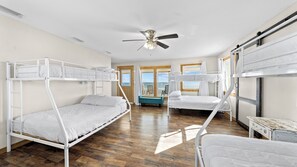 7 habitaciones, tabla de planchar con plancha y wifi gratis