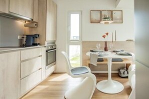 Private kitchen - Tiny House Double - C225 12 degrees East (Groß Kordshagen)