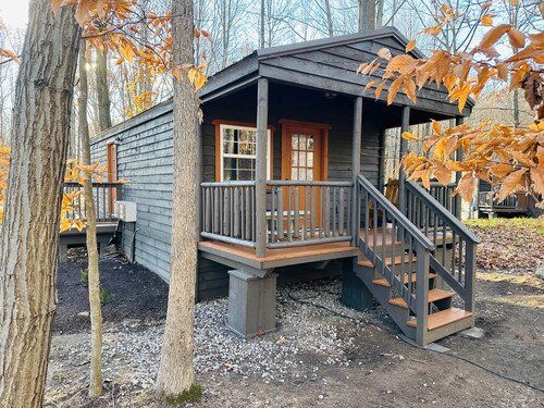 Unit 1 The Cottage (no pets allowed)