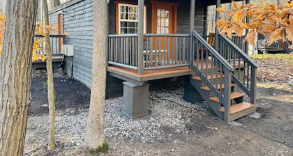 Unit 1 The Cottage (no pets allowed)