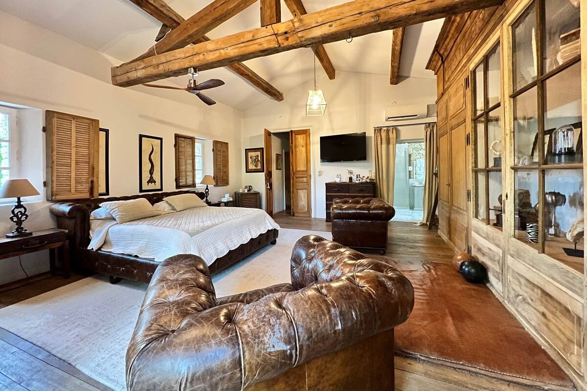 Deluxe Double Room, Courtyard View | Premium bedding, memory foam beds, minibar, in-room safe