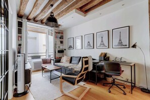 Living area - Athos I Stylish 1BR home on the Rive Gauche (Paris)