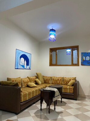Interior - BEN HOUSE-Perfect 4-bedroom apartment in charming Chefchaouen for your stay (Chefchaouen)
