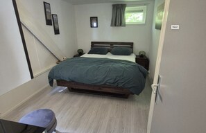 3 Schlafzimmer, kostenloses WLAN, Bettwäsche