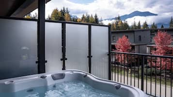 Bluebird Daze (Unit 4207) | Bañera de hidromasaje privada