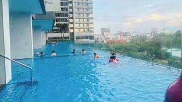 ์ผ์ธ ์์์ฅ