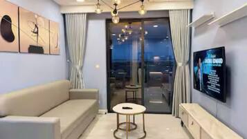 Egyptian cotton sheets, premium bedding, down duvets