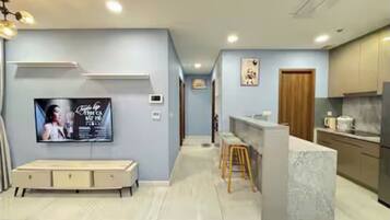 Egyptian cotton sheets, premium bedding, down duvets