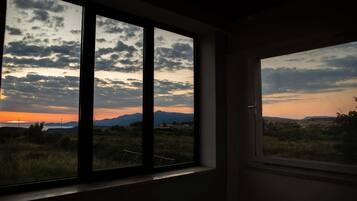 Superior Double Room, Sea View | Premium bedding, free cribs/infant beds, free WiFi, bed sheets