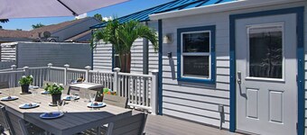Blue Sky Beach Cottage- 1 block to the beach and in downtown Cocoa Beach!
