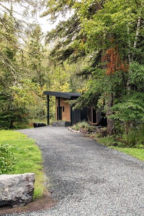 Property grounds - All 6 Cabins · Full property rental (Duluth)