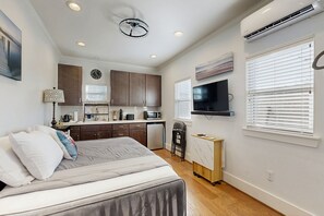 Internet, bed sheets