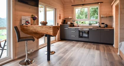 Appartement 'Panoramahisli 4' avec vue sur la montagne, balcon et climatisation