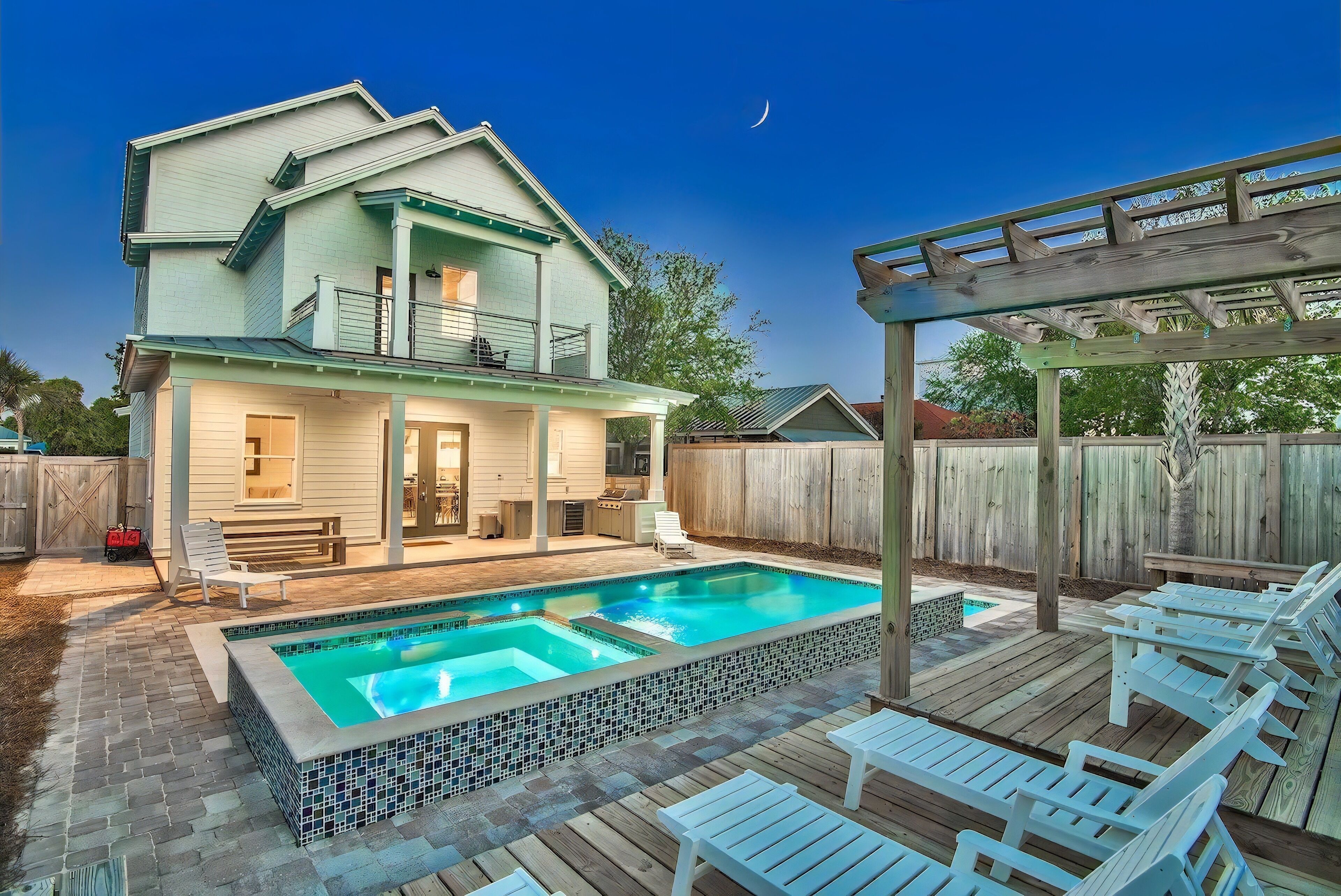 Een verwarmd zwembad