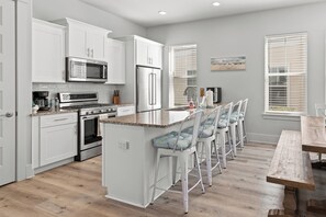 Fridge, microwave, oven, stovetop - Golf Cart, Resort Pool, 30A, EV Charger, Games! (Santa Rosa Beach)