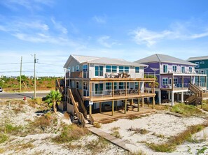Exterior - Mexico Beach Gulf-front 3BR with Unbeatable Views (Mexico Beach)
