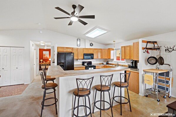 Microwave, oven, stovetop, dishwasher