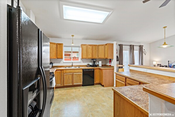 Microwave, oven, stovetop, dishwasher