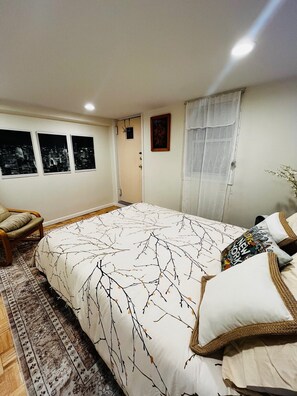 2 habitaciones, tabla de planchar con plancha, wifi y ropa de cama 