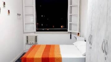 In-room safe, free WiFi