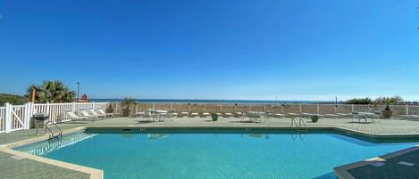 Innenpool, Außenpool