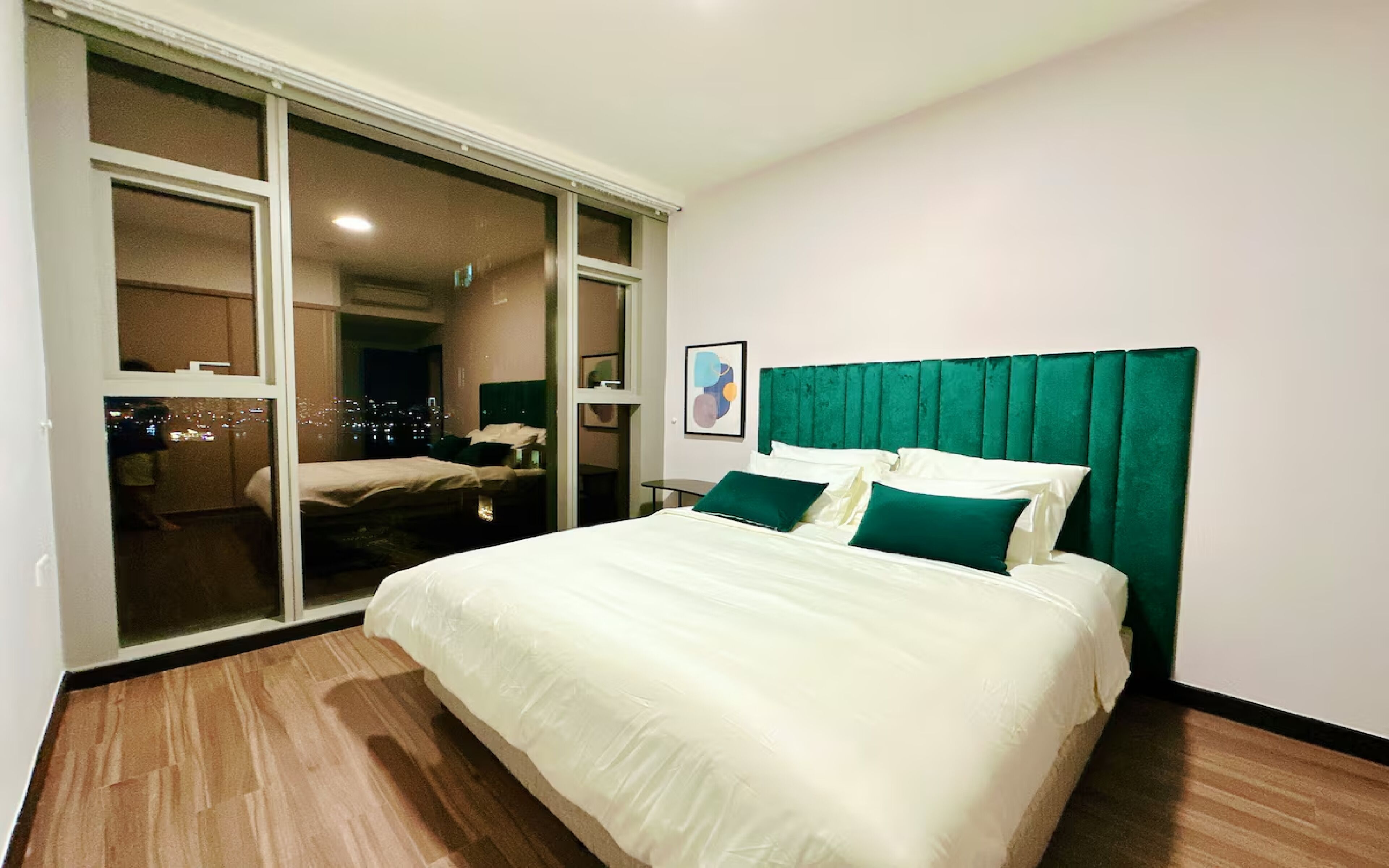 Presidential Suite, 2 Bedrooms, Club Lounge Access, City View | Egyptian cotton sheets, premium bedding, down comforters