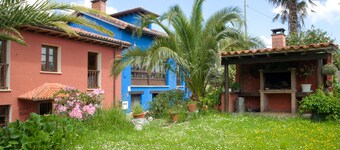 Rural House 'Casa Remis' in Piloña – Sleeps 12, Private Bathrooms, Fireplace