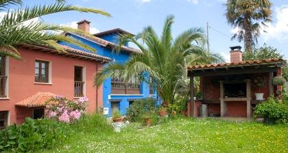 Rural House 'Casa Remis' in Piloña – Sleeps 12, Private Bathrooms, Fireplace