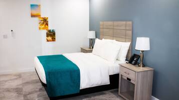 Standard-Einzelzimmer, Hügelblick