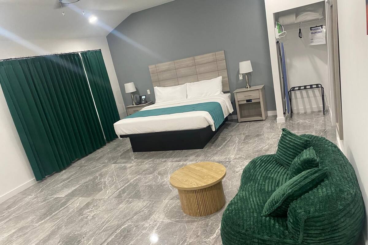 Standard Room | Blackout curtains, soundproofing, iron/ironing board, free WiFi
