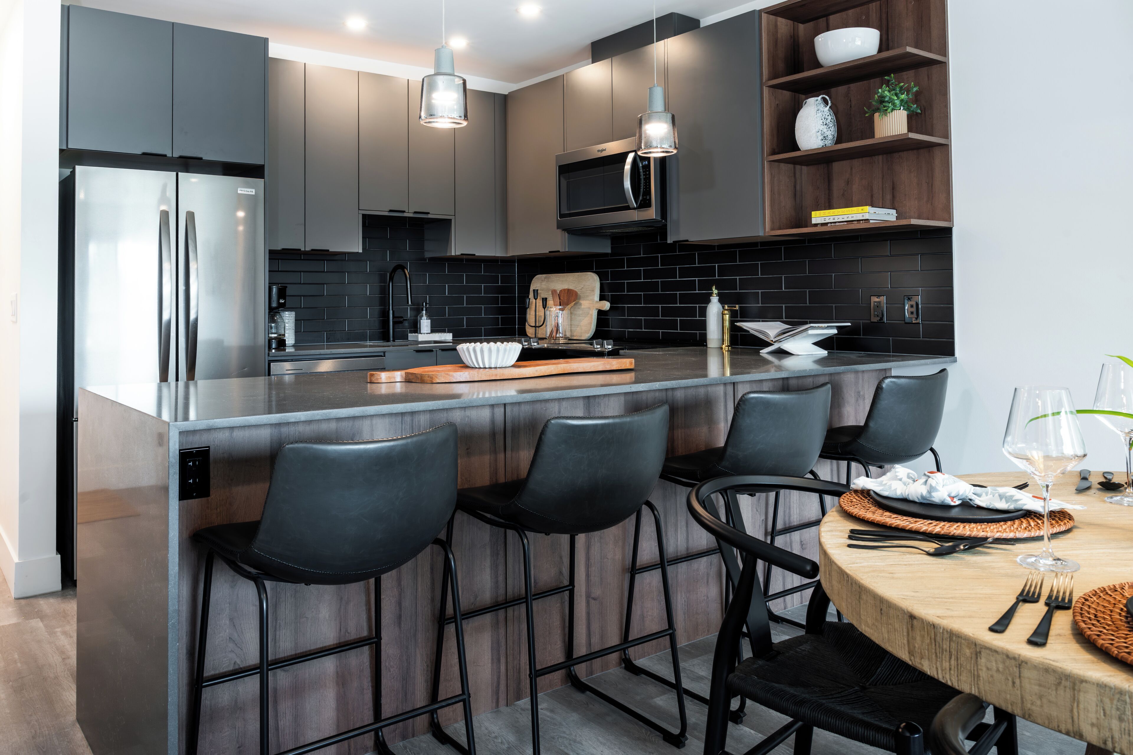 Alpine Ascent (Unit 2213) | Private kitchen | Full-size fridge, microwave, oven, stovetop