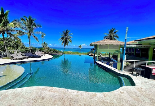 Brand New Nov 2025, Affordable. Great Location, Right Next to Airport Beach.