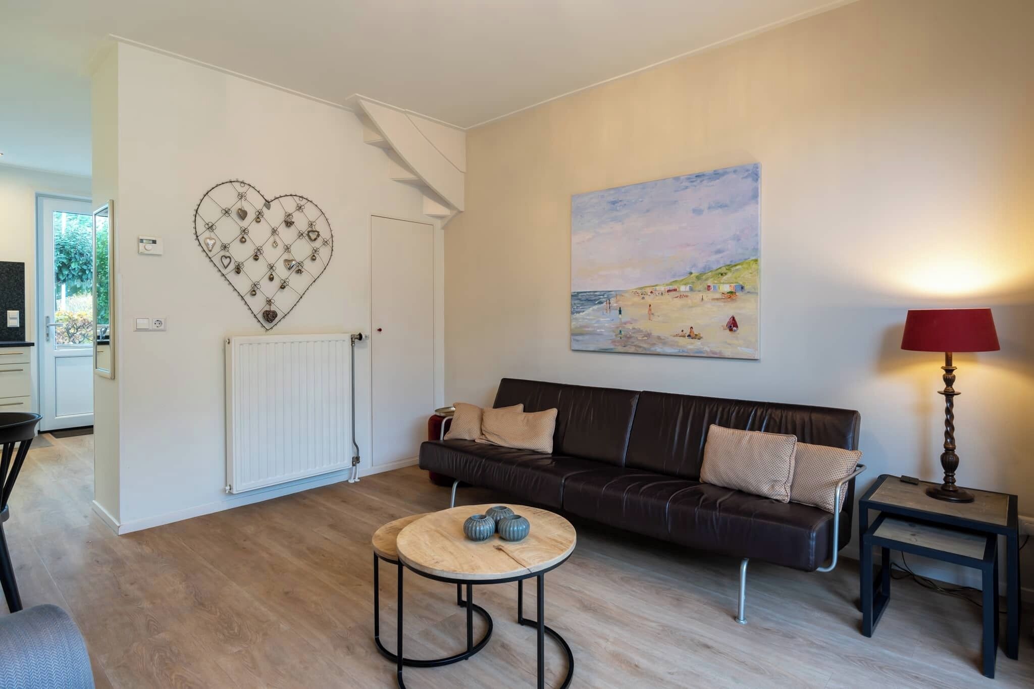 Een televisie en een kantoor