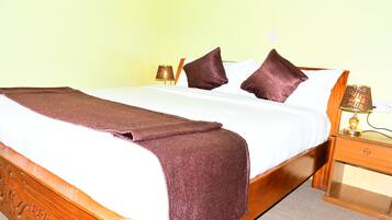 Deluxe-dobbeltværelse | Skrivebord, arbejdsområde til bærbare computere, gratis Wi-Fi