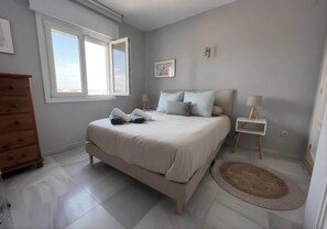 4 chambres, bureau, fer et planche à repasser, Wi-Fi gratuit