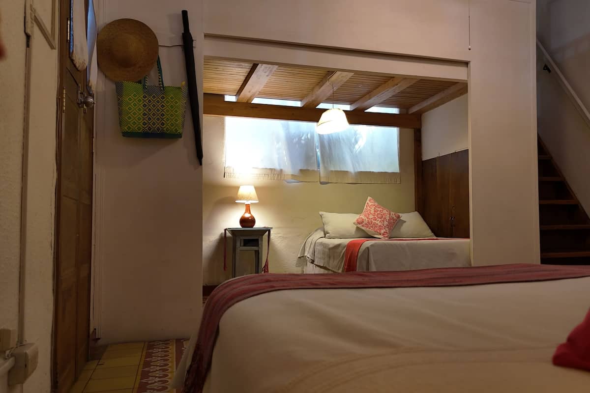 Doppelzimmer | Zimmersafe, Bügeleisen/Bügelbrett, kostenloses WLAN