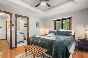 4 Schlafzimmer, Bügeleisen/Bügelbrett, WLAN, Bettwäsche