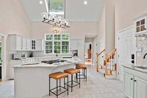 Fridge, microwave, oven, stovetop - Near Corporation Beach, Game Room! (Dennis)