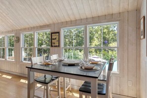 Dining - Luxurious Escape, Pool, Hot Tub, Game Room! (Dennis)