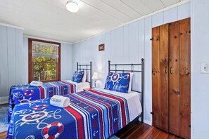 مكواة/لوح كي وواي فاي وملاءات أسرّة