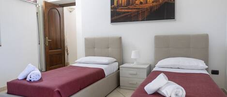 2 bedrooms, WiFi, bed sheets