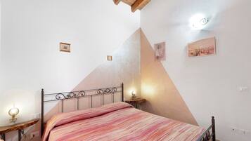 2 chambres, fer et planche Ă repasser, Wi-Fi, draps fournis