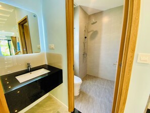 Toallas, jabón, papel higiénico