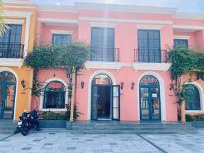 Front of property - Happy Stay Resort Novaworld Phan Thiet (Phan Thiet)