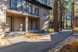 Exterior - Townhome Close to Town with Loft Space and Fireplace! (Mammoth Lakes)